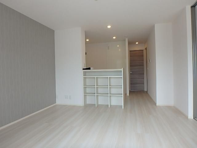 �y���ԁE���r���O�z�@