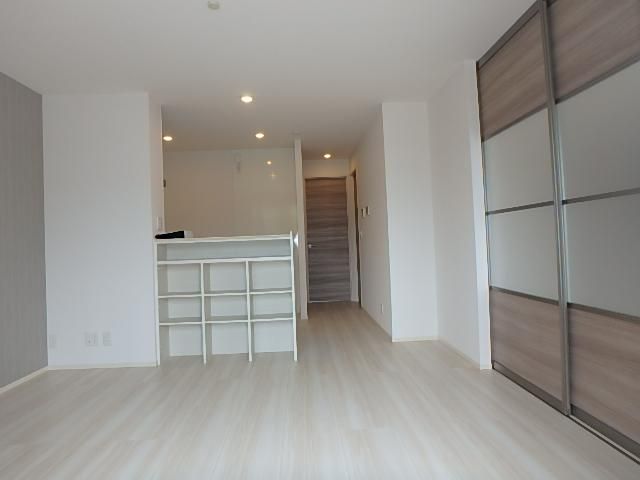 �y�����E���r���O�z�@