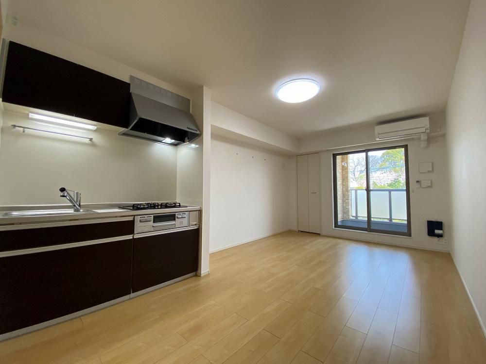 �y���ԁE���r���O�z�@