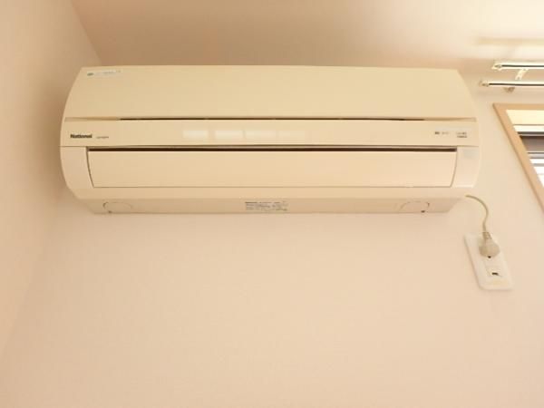 �y���̑��ݔ��z�@���G�A�R����