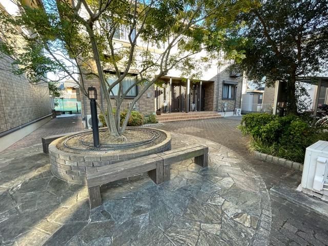 �y�G���g�����X�z�@