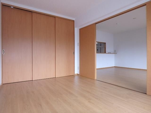 �y�Q���z�@