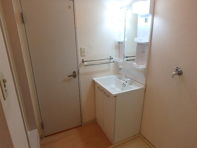 �y���ʏ��z�@