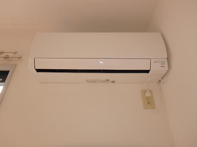 �y���̑��ݔ��z�@