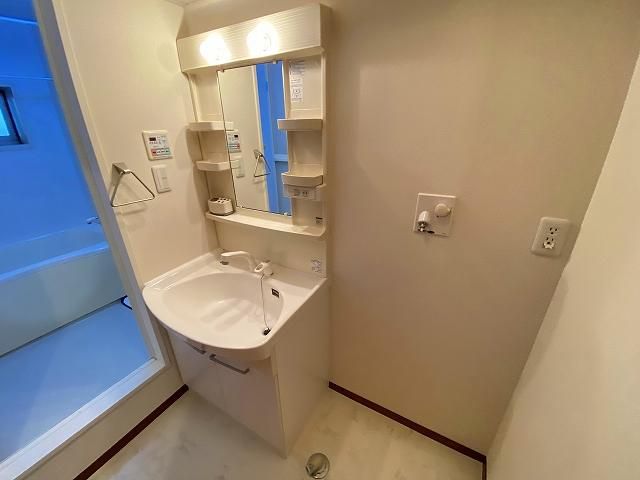 �y���ʏ��z�@