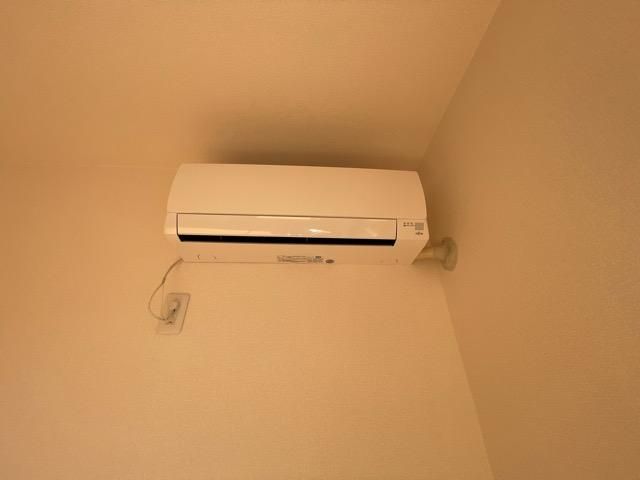 �y���̑��ݔ��z�@