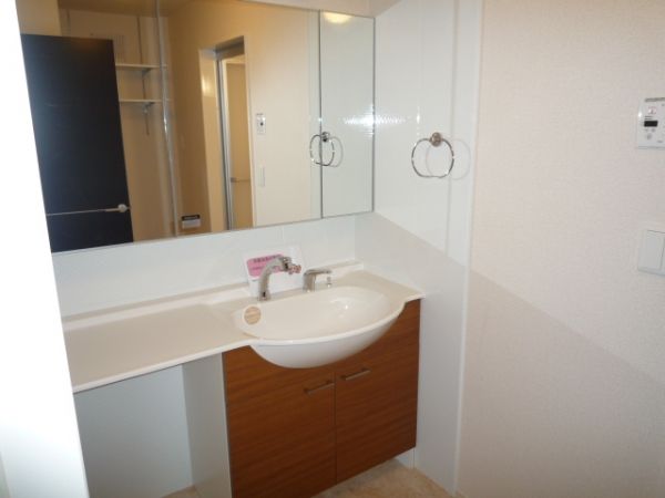 �y���ʏ��z�@���V�����v�[�h���b�T�[��