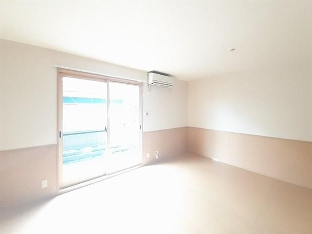 �y���ԁE���r���O�z�@