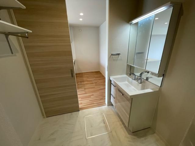 �y���ʏ��z�@