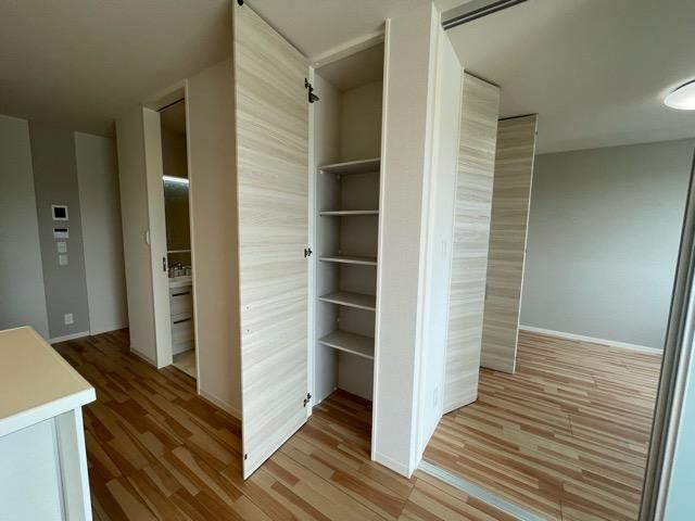 �y�����E���r���O�z�@