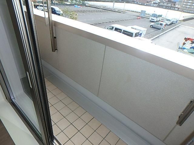 �y�o���R�j�[�z�@