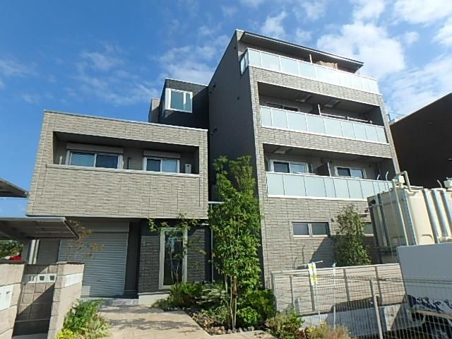 �y�G���g�����X�z�@