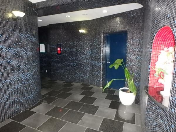 �y�G���g�����X�z�@