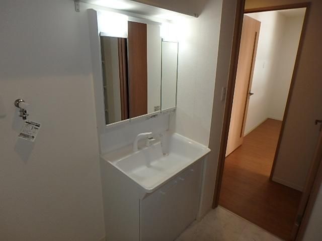 �y���ʏ��z�@