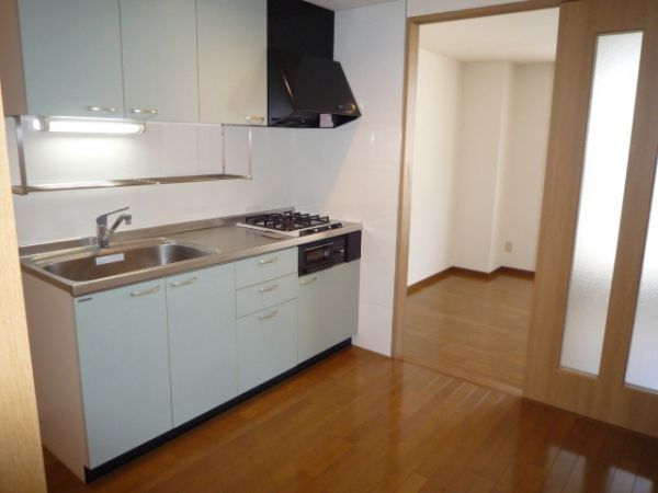 �y�L�b�`���z�@