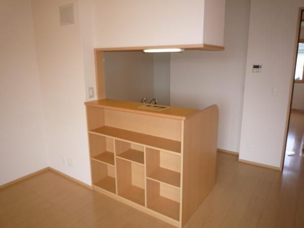 �y�����E���r���O�z�@