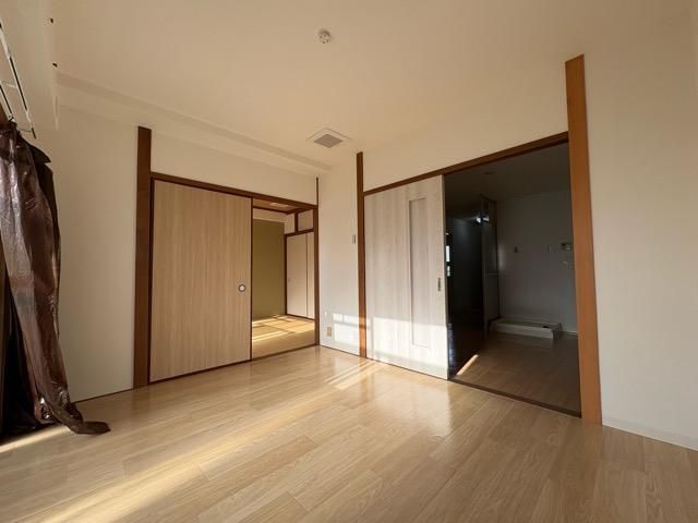 �y���ԁE���r���O�z�@