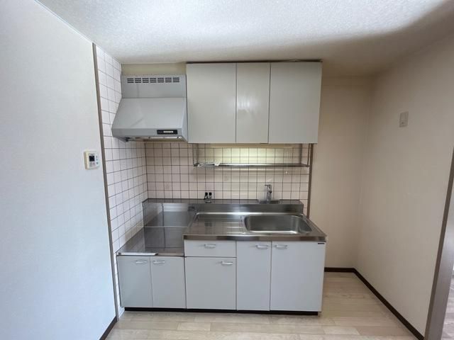 �y�L�b�`���z�@