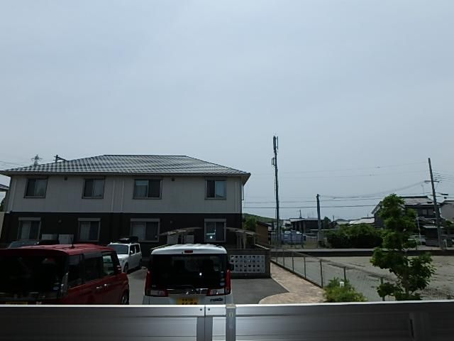 �y���]�z�@