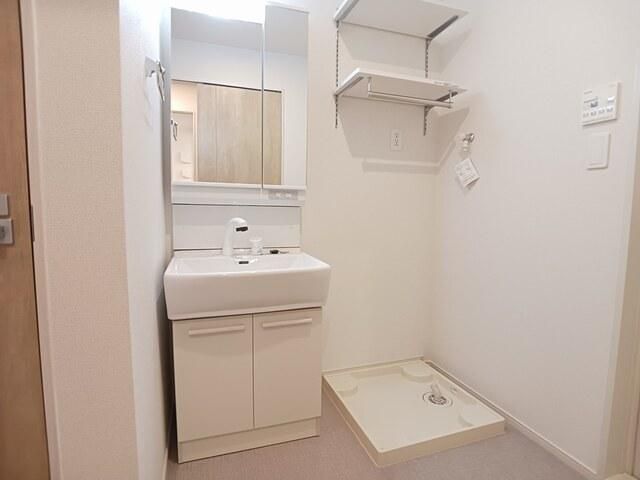 �y���ʏ��z�@