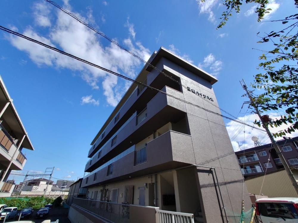 �y�G���g�����X�z�@