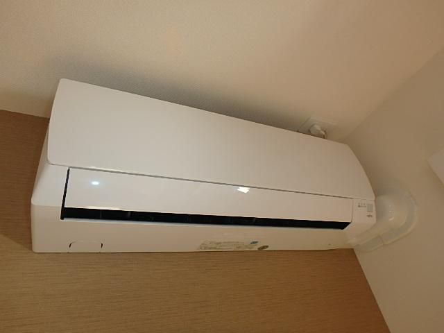 �y���̑��ݔ��z�@