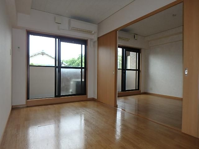 �y�Q���z�@