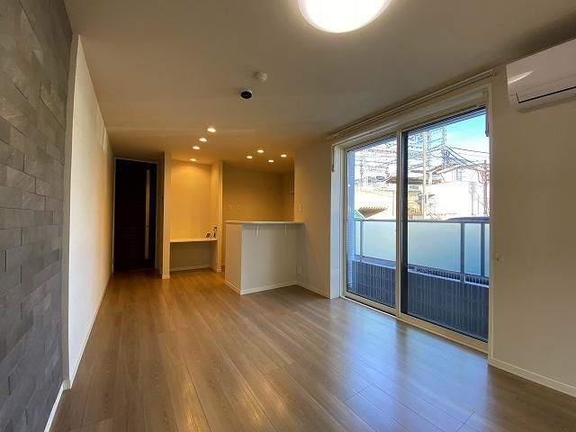 �y���ԁE���r���O�z�@