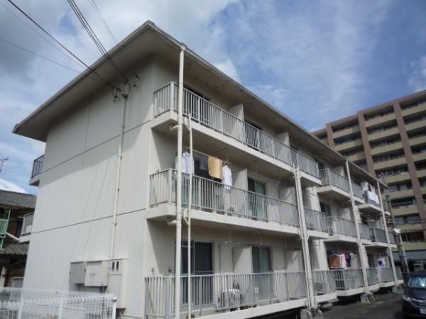 �y���]�z�@