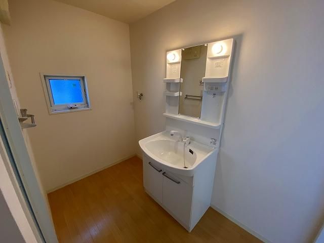 �y���ʏ��z�@