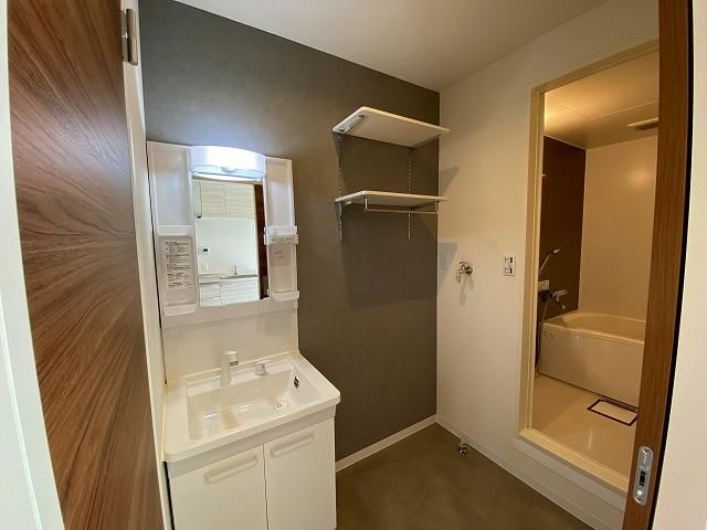 �y���ʏ��z�@