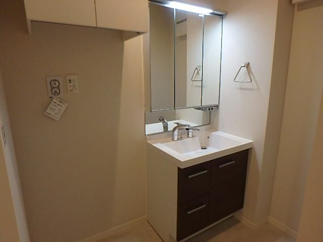 �y���ʏ��z�@