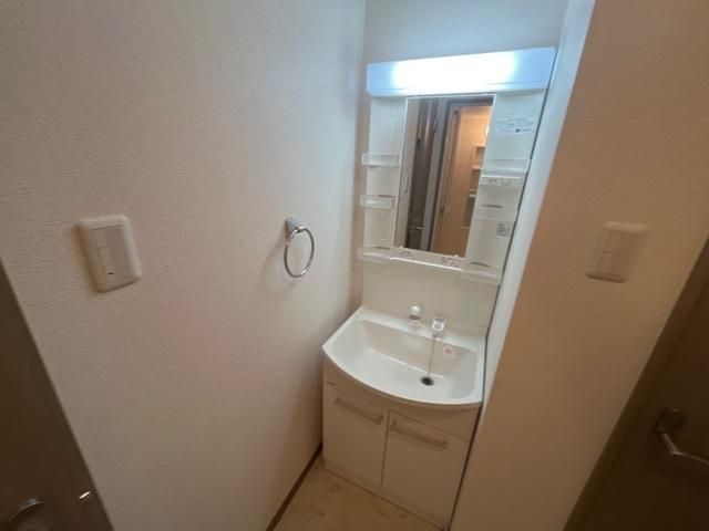 �y���ʏ��z�@