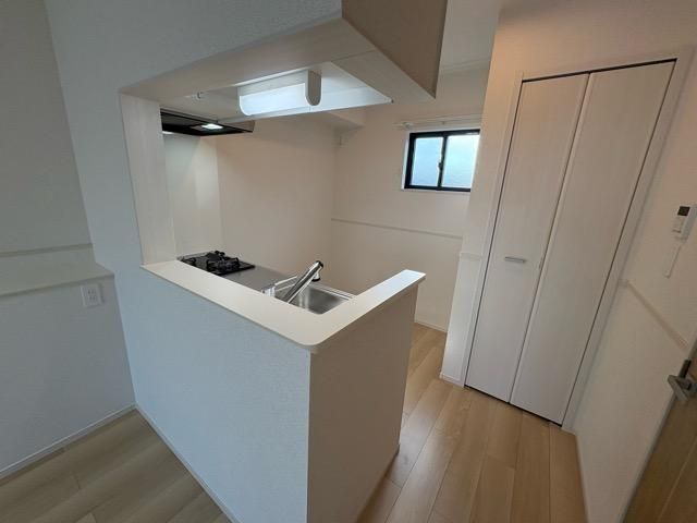 �y�L�b�`���z�@