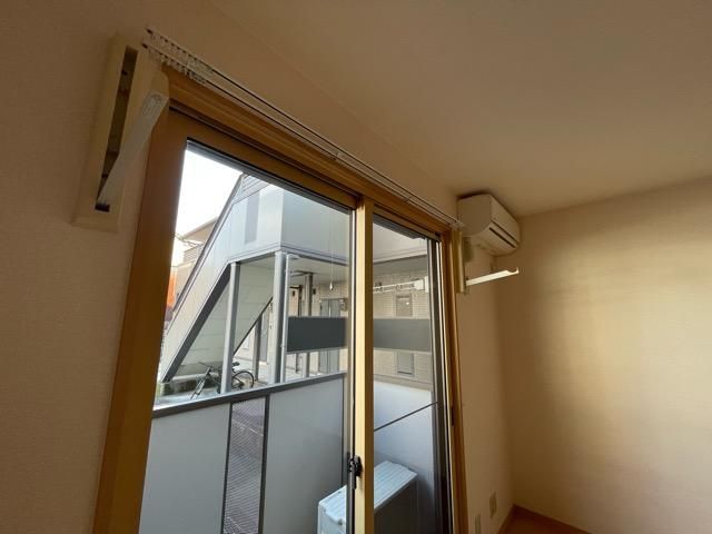 �y���̑��ݔ��z�@