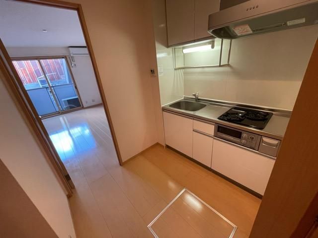 �y�L�b�`���z�@