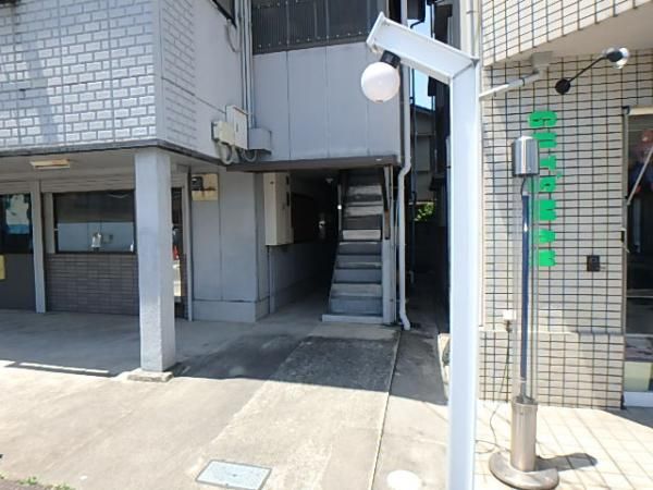 �y�G���g�����X�z�@