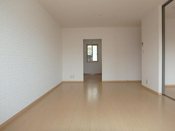 �y�����E���r���O�z�@