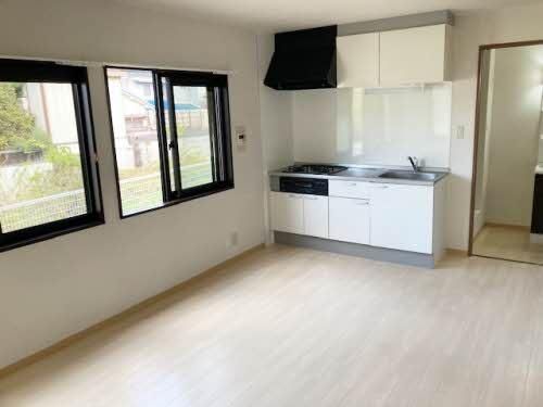 �y���ԁE���r���O�z�@