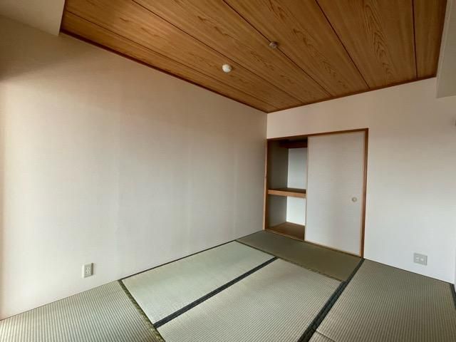 �y�Q���z�@