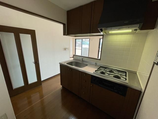 �y�L�b�`���z�@