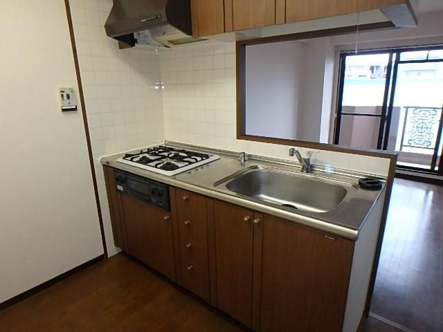 �y�L�b�`���z�@