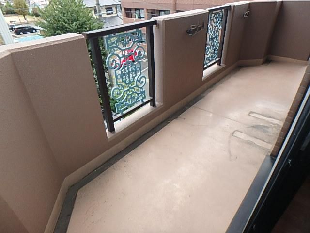 �y�o���R�j�[�z�@