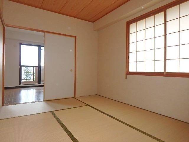 �y�Q���z�@