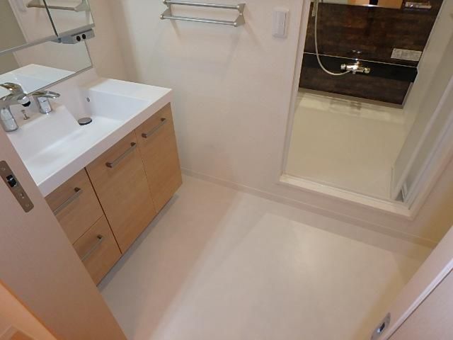 �y���ʏ��z�@