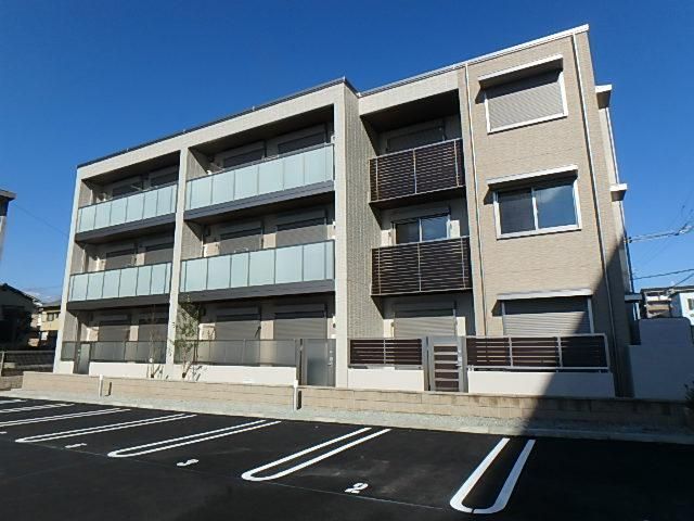 �y���]�z�@