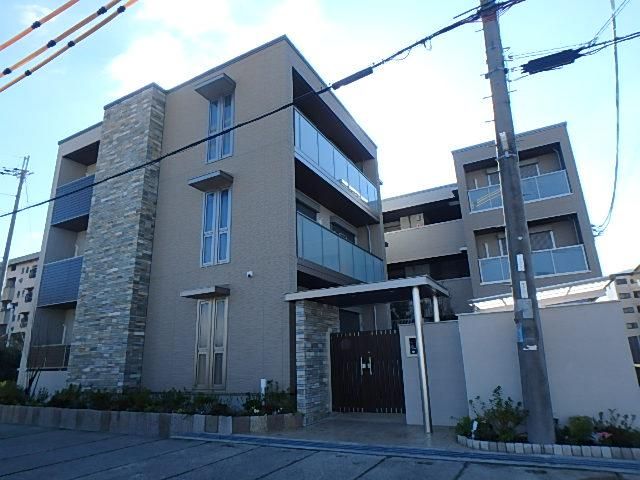 �y�G���g�����X�z�@