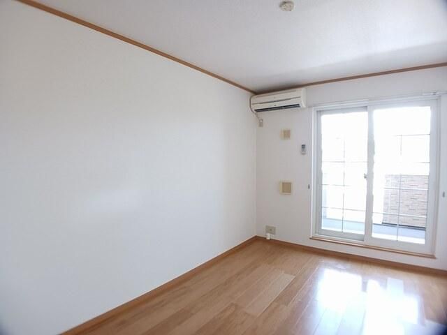 �y���ԁE���r���O�z�@